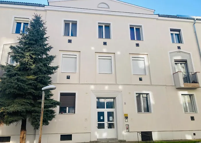 アパート Belvarosi